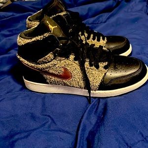 Size 7Y Air Jordan one Retro